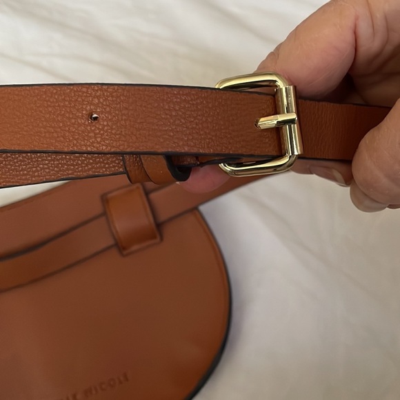 Danielle Nicole Trish Brown Faux Leather Belt Bag Fanny pack - Picture 3 of 12
